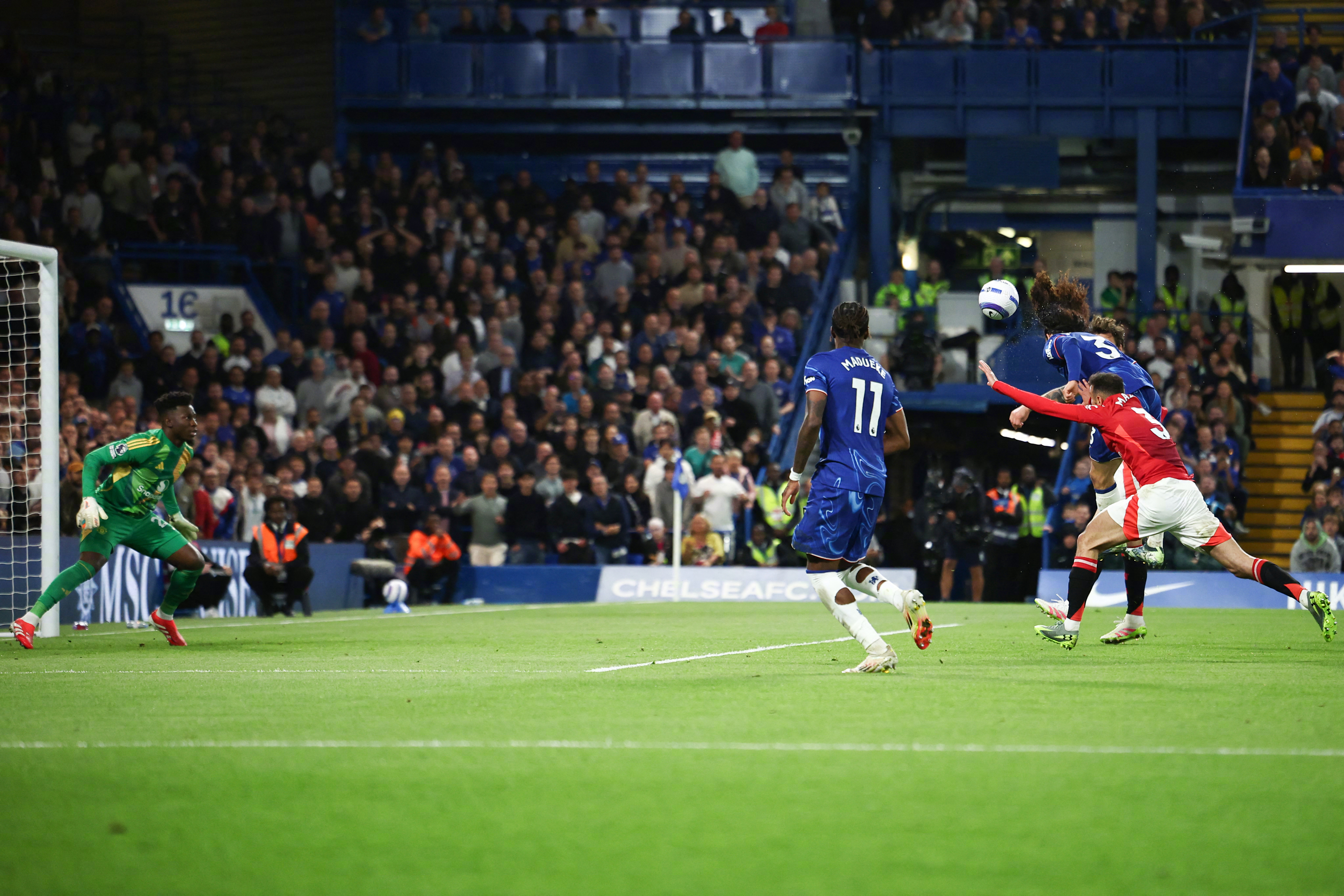 九游体育关于切尔西训练开放日，赛前伤情更新引欢呼，CBA季后赛在即，团队化学反应显著的信息